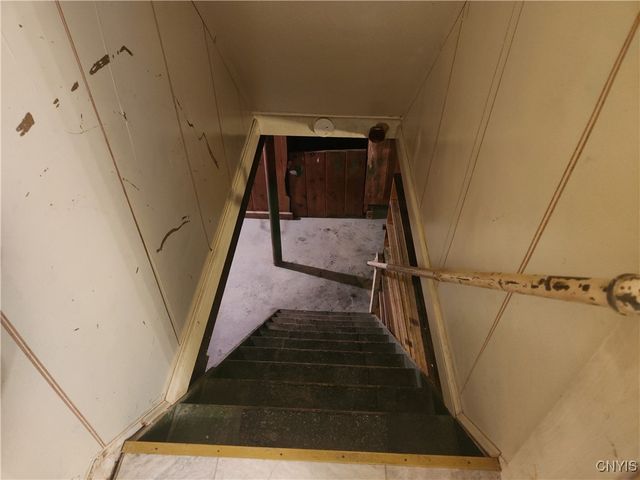 9 Terrace Hill Drive, New Hartford, NY 13413