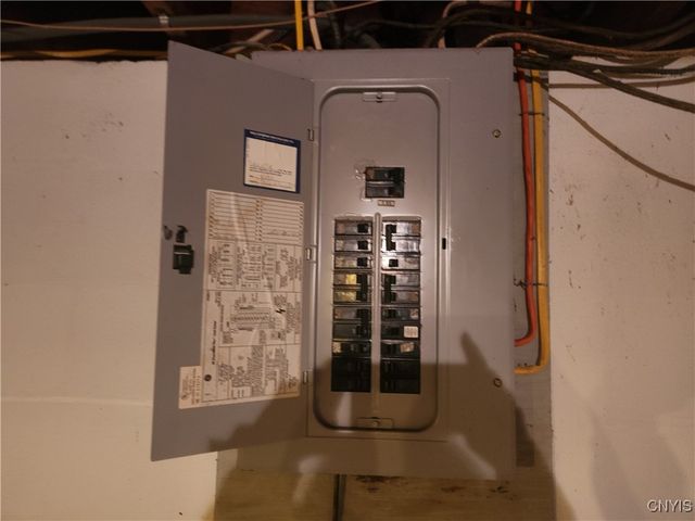 9 Terrace Hill Drive, New Hartford, NY 13413