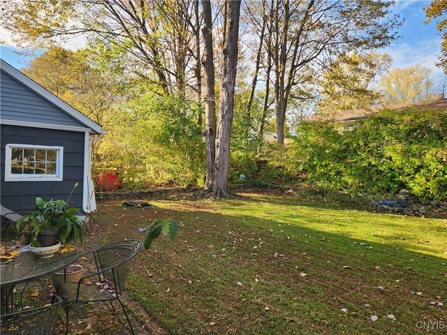 9 Terrace Hill Drive, New Hartford, NY 13413