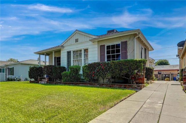 1212 W Victory Boulevard, Burbank, CA 91506