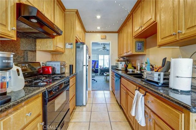 1212 W Victory Boulevard, Burbank, CA 91506