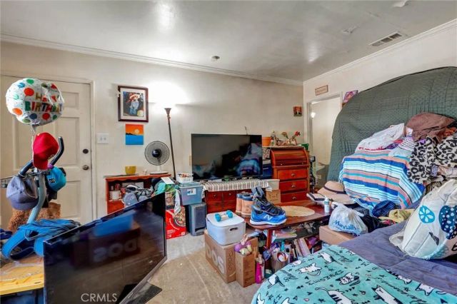 1212 W Victory Boulevard, Burbank, CA 91506