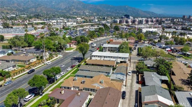 1212 W Victory Boulevard, Burbank, CA 91506