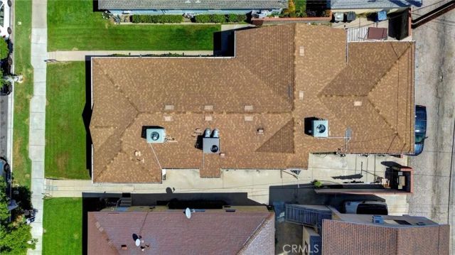 1212 W Victory Boulevard, Burbank, CA 91506