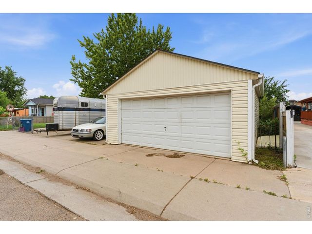 135 Poplar St, Lochbuie, CO 80603