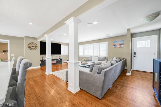 90 Jacksonville Rd, Pequannock Twp., NJ 07444