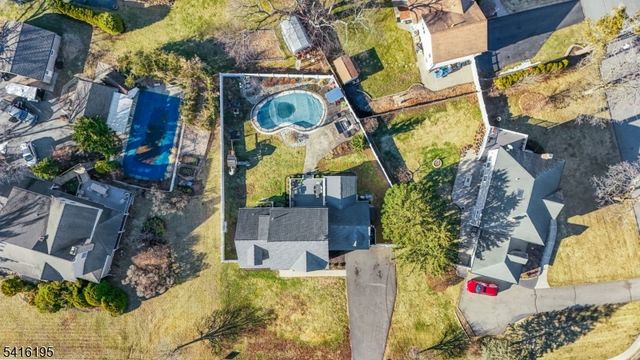 90 Jacksonville Rd, Pequannock Twp., NJ 07444