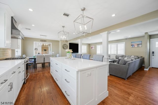 90 Jacksonville Rd, Pequannock Twp., NJ 07444
