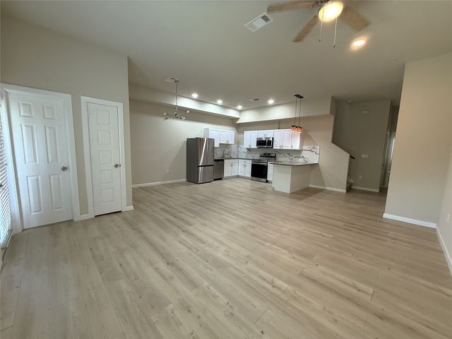 230 Heritage Court, Seagoville, TX 75159