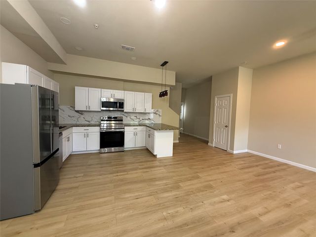 230 Heritage Court, Seagoville, TX 75159