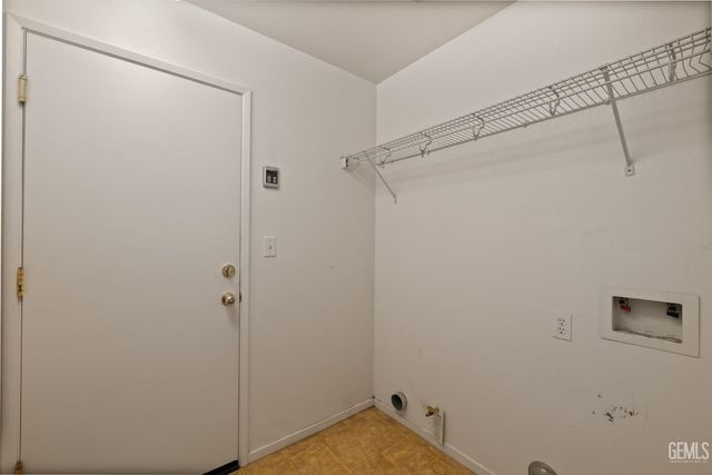 11418 Trabancos Drive, Bakersfield, CA 93311