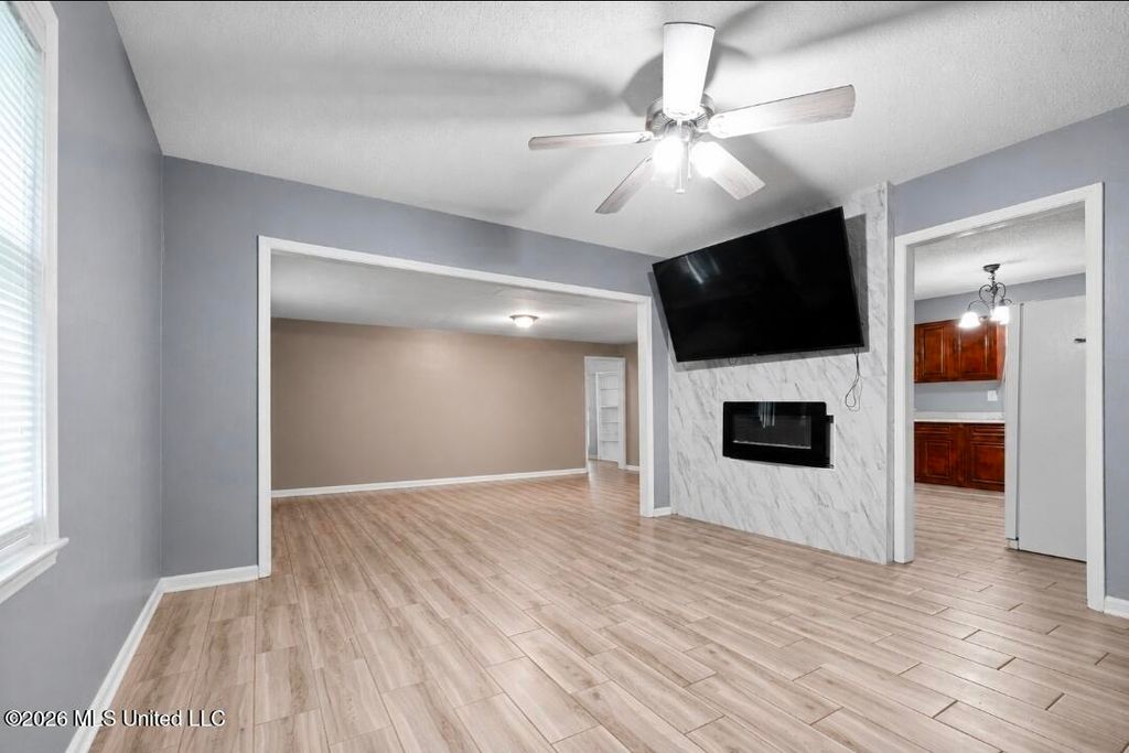 3160 Forest Glen Drive, Horn Lake, MS 38637 — photo 3