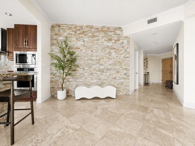 2645 S Bayshore Drive 304, Miami, FL 33133