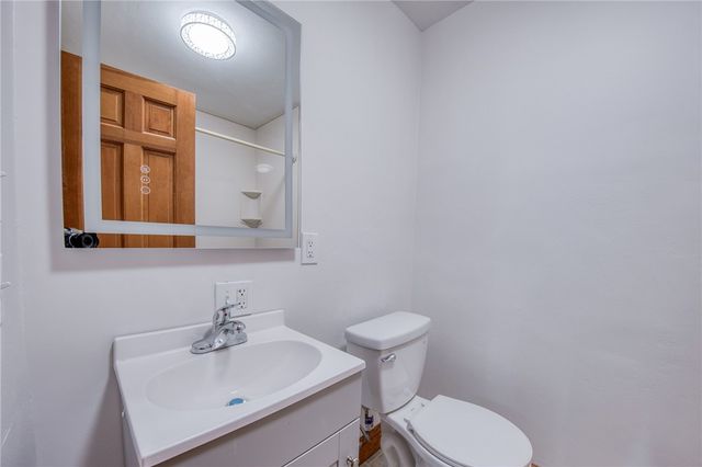 540 Morningstar Dr, Franklin Twp, PA 16117