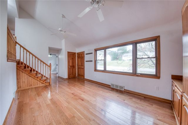 540 Morningstar Dr, Franklin Twp, PA 16117