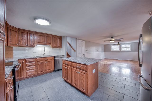 540 Morningstar Dr, Franklin Twp, PA 16117