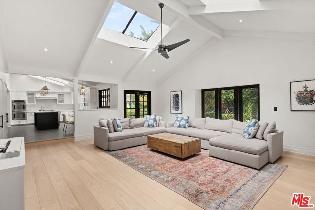 4145 Sunswept Drive, Studio City (los Angeles), CA 91604