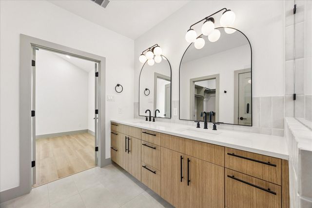 2953 Delafield Street, Houston, TX 77023