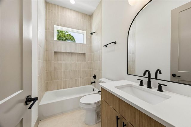 2953 Delafield Street, Houston, TX 77023