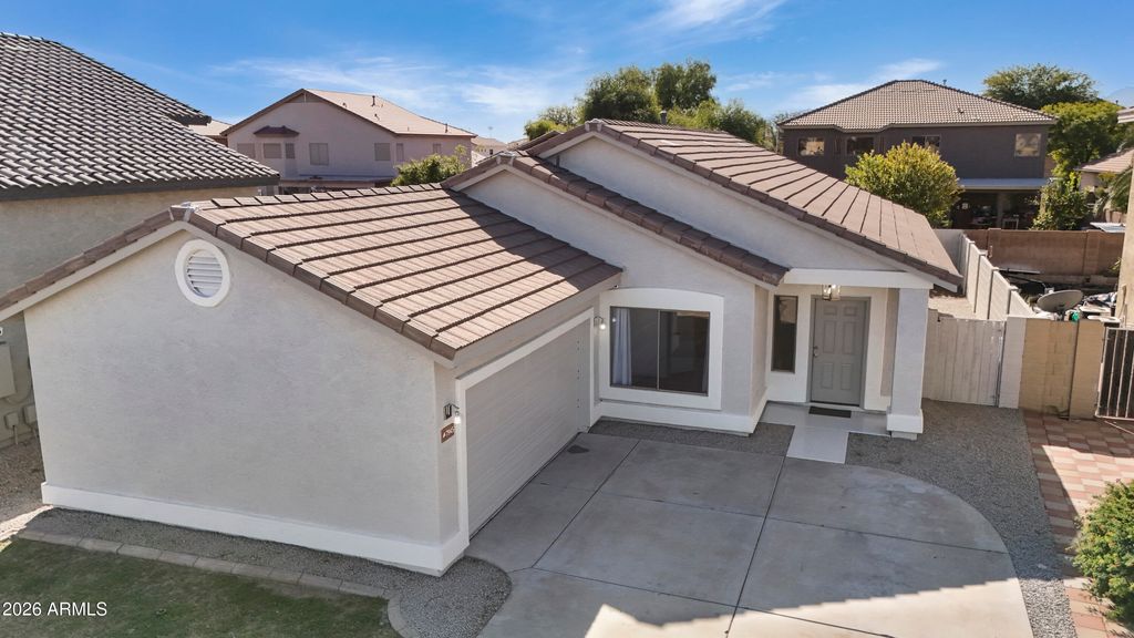 7945 W CHICKASAW Street, Phoenix, AZ 85043 — photo 3