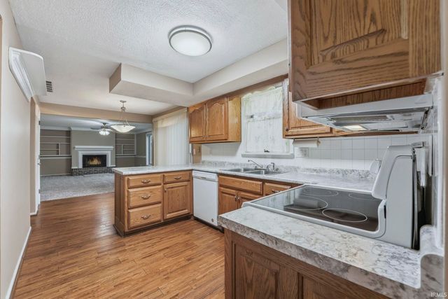 1729 Lofton Way, Fort Wayne, IN 46815