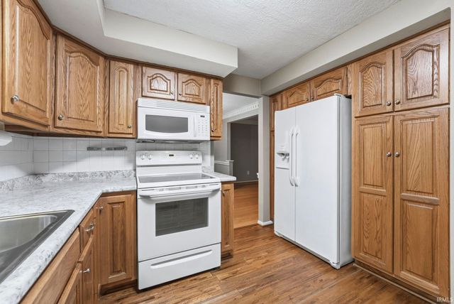 1729 Lofton Way, Fort Wayne, IN 46815