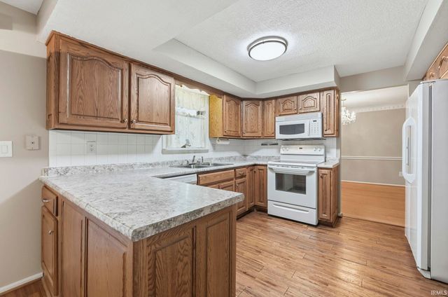 1729 Lofton Way, Fort Wayne, IN 46815