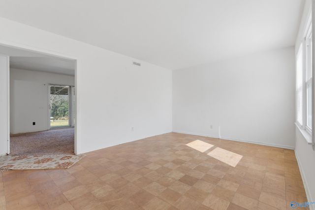 3716 Jamestown Road NW, Huntsville, AL 35810