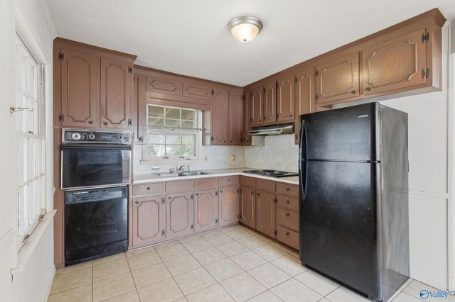 3716 Jamestown Road NW, Huntsville, AL 35810