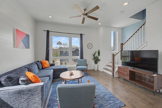 814 Vibe Pl, Nashville, TN 37216