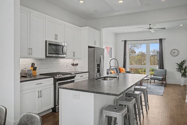 814 Vibe Pl, Nashville, TN 37216