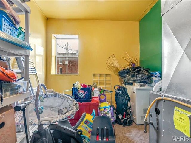 8035 N Broadway, St Louis, MO 63147