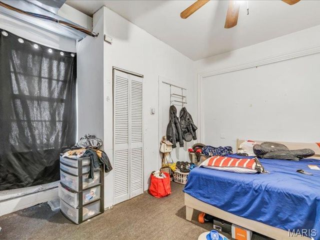 8035 N Broadway, St Louis, MO 63147