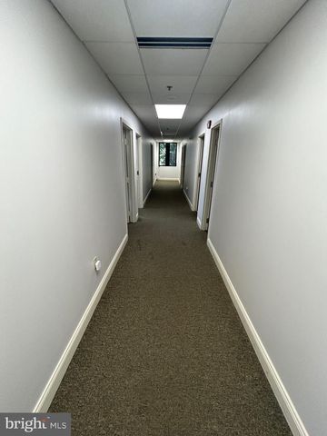 400 FOXCROFT AVE #STE 100, Martinsburg, WV 25401
