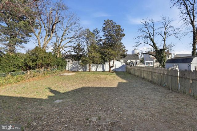 110 5TH ST, Brooklawn, NJ 08030