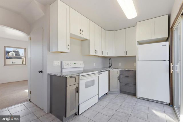 110 5TH ST, Brooklawn, NJ 08030