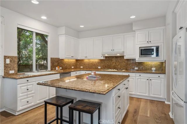 25730 Hawthorne Place, Stevenson Ranch, CA 91381