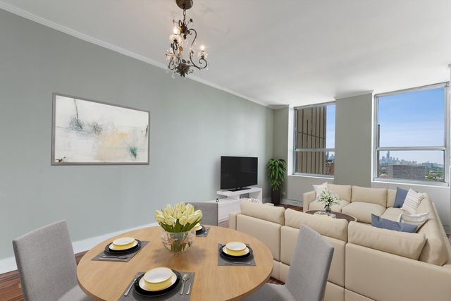 655 W IRVING PARK Road 1911, Chicago, IL 60613