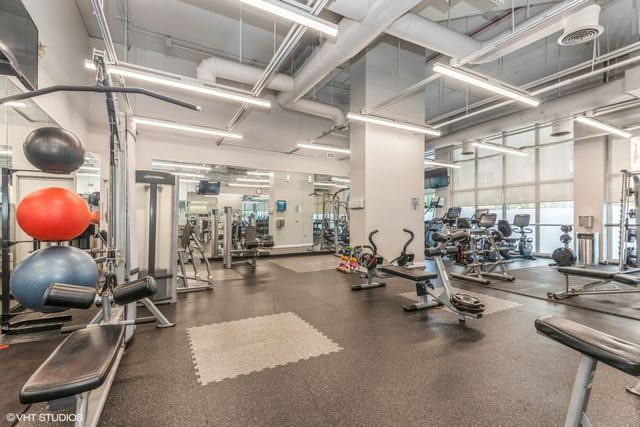 655 W IRVING PARK Road 1911, Chicago, IL 60613