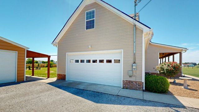 4105 Pyles Rd, Chapel Hill, TN 37034