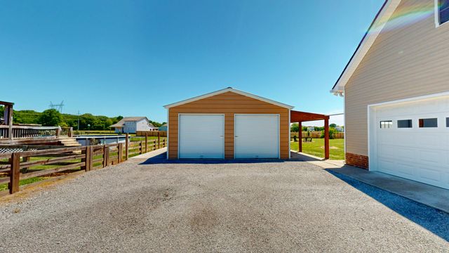 4105 Pyles Rd, Chapel Hill, TN 37034