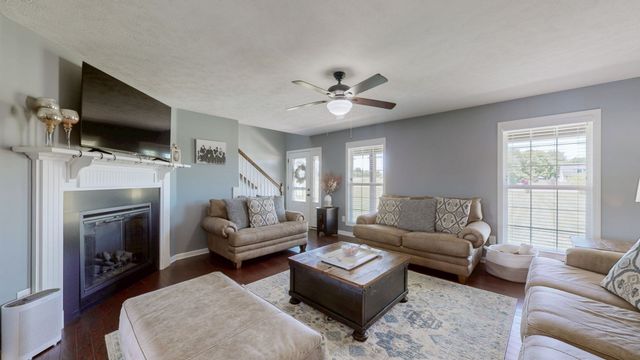 4105 Pyles Rd, Chapel Hill, TN 37034