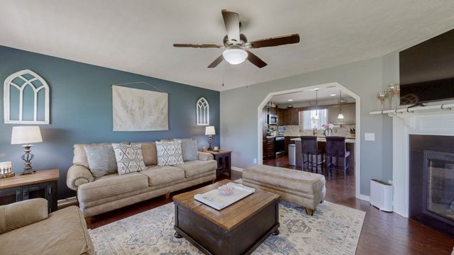 4105 Pyles Rd, Chapel Hill, TN 37034