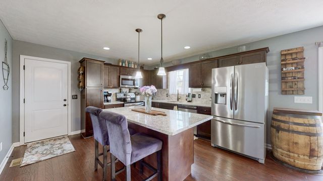 4105 Pyles Rd, Chapel Hill, TN 37034