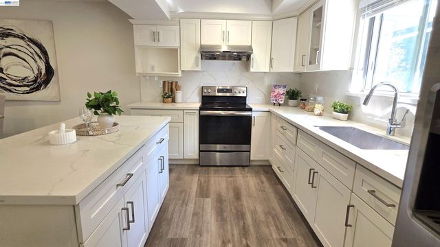 37856 Bright Cmn, Fremont, CA 94536