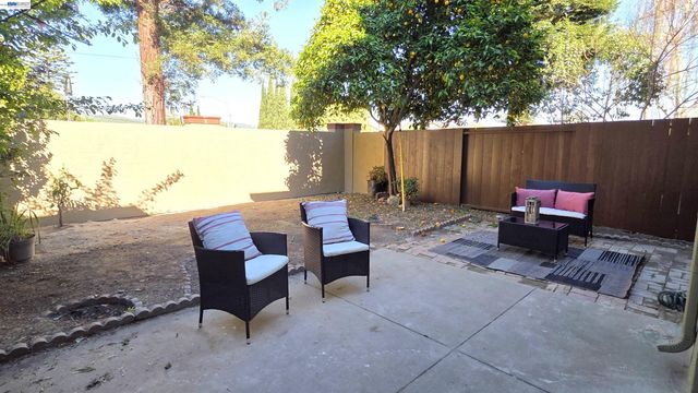 37856 Bright Cmn, Fremont, CA 94536