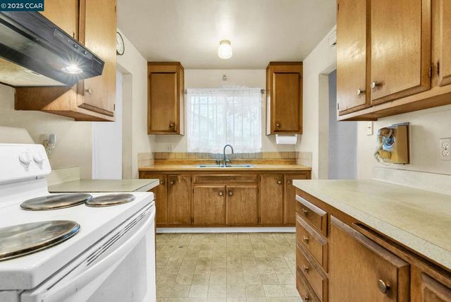 1246 Otis Dr, Alameda, CA 94501