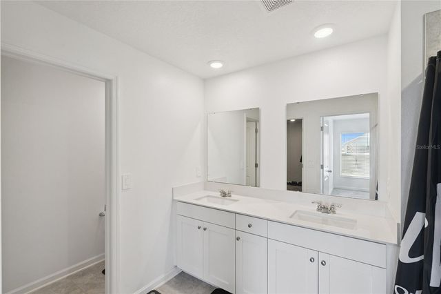 664 SAND PINE LANE, Haines City, FL 33844