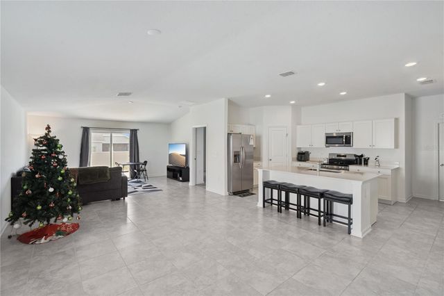 664 SAND PINE LANE, Haines City, FL 33844