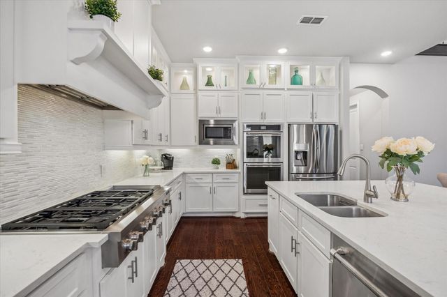 13615 Appaloosa Falls Court, Cypress, TX 77429